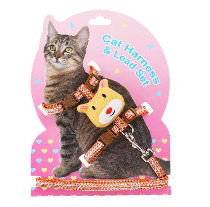 pequeño arnés para el gato