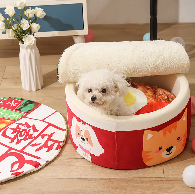 cama del animal doméstico de los ramen