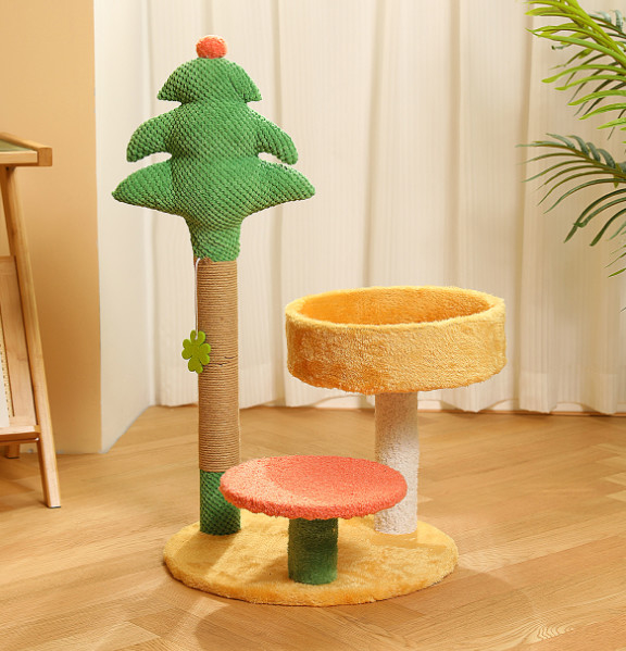 árbol del gato con la cama grande