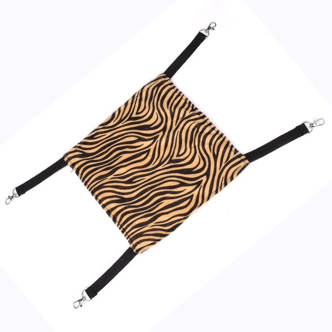 cama marrón del gato